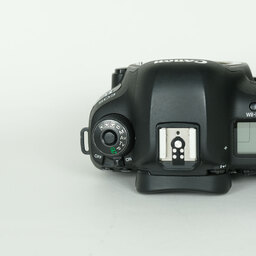 Canon EOS 5D Mark IV