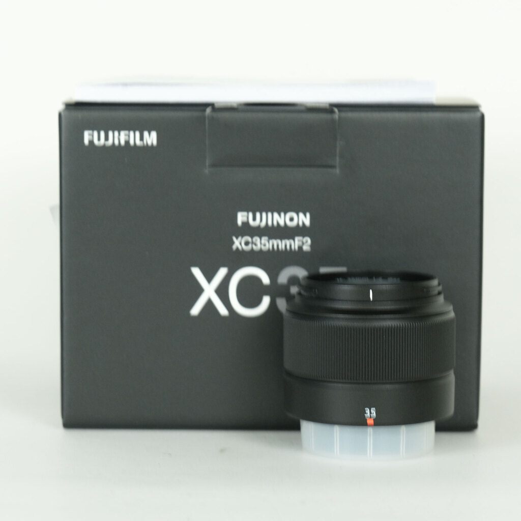 FUJIFILM XC35mmF2の出品 | ONE SCENE（ワンシーン）