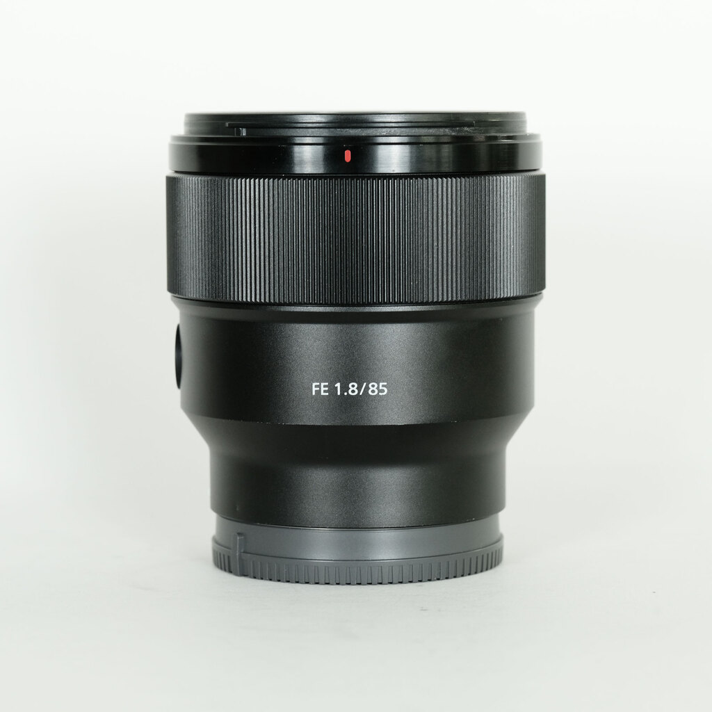 SONY FE 85mm F1.8 SEL85F18