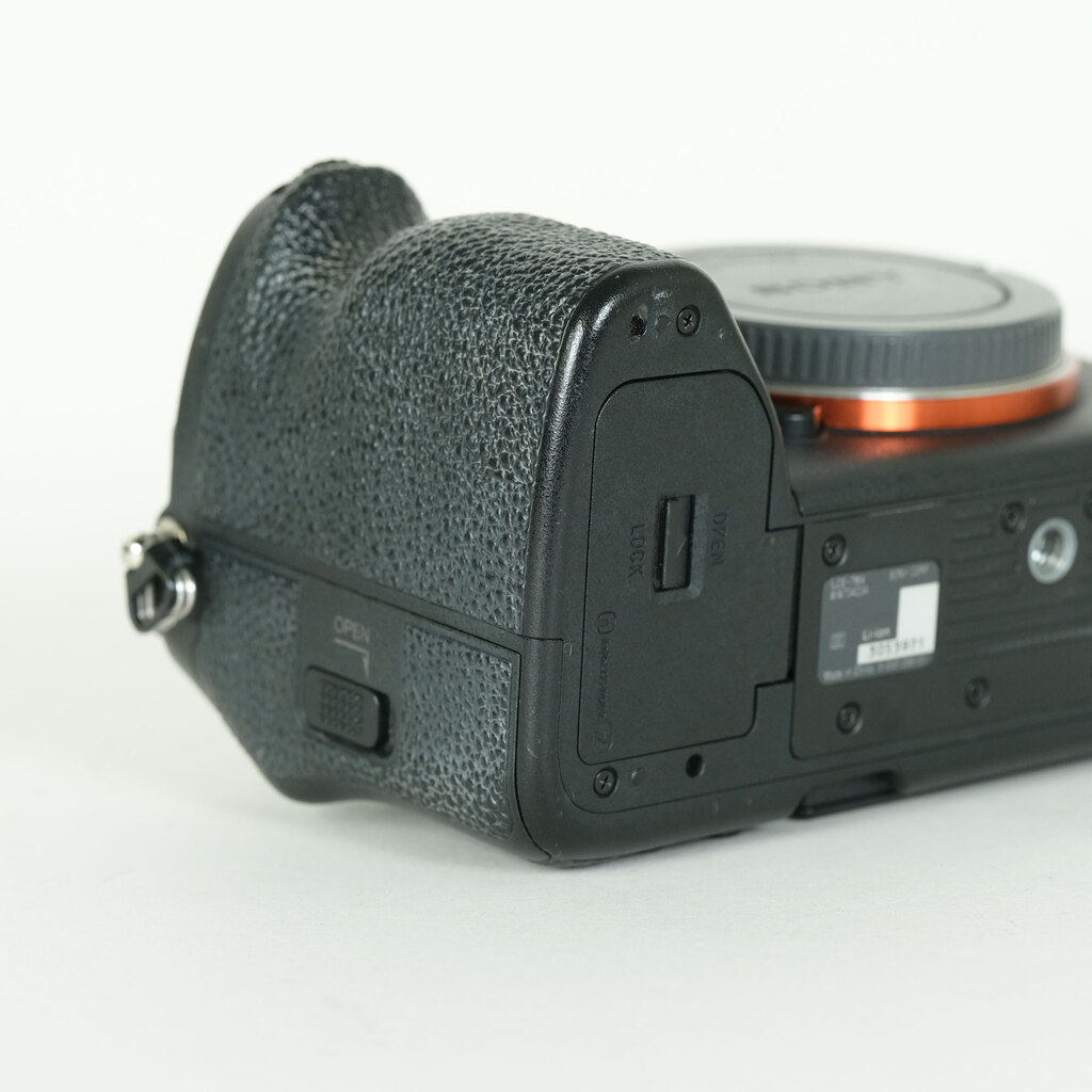 SONY α7 IV(ILCE-7M4) SONY α7 IV(ILCE-7M4)