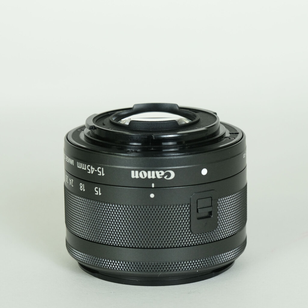 Canon EF-M15-45mm F3.5-6.3 IS STM