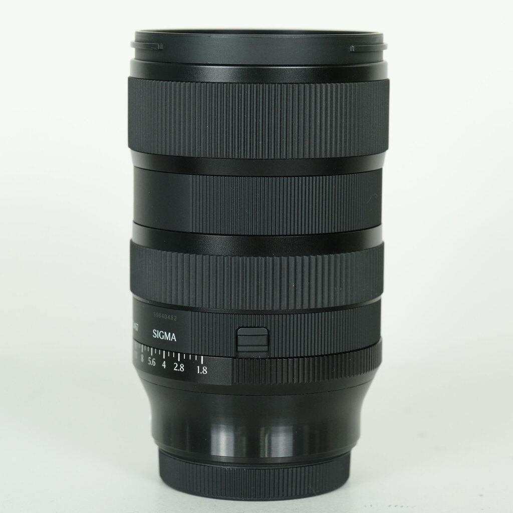 SIGMA 17-40mm F1.8 DC｜Art フジフイルムX用の出品 | ONE SCENE（ワン
