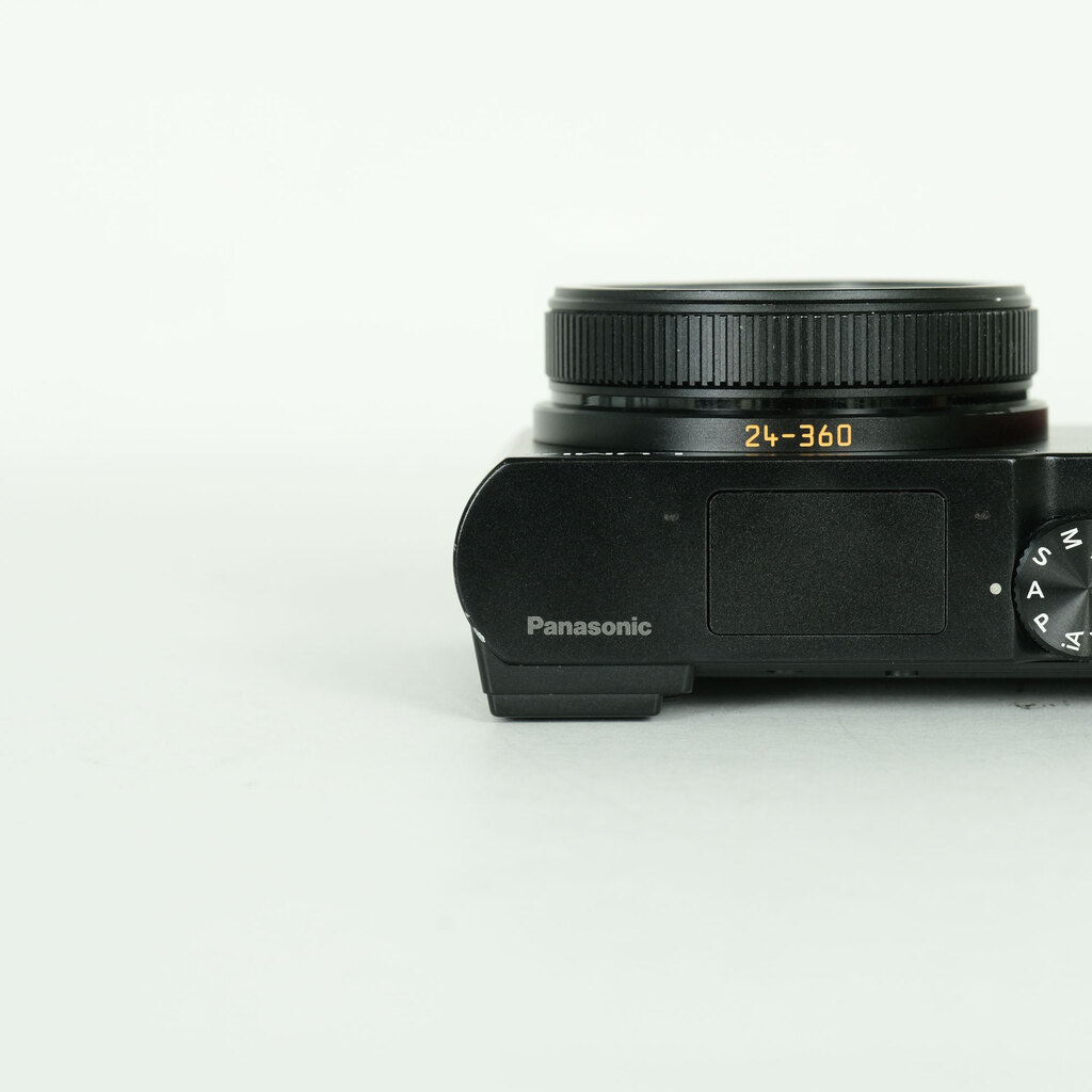 Panasonic LUMIX DC-TX2 ブラックの出品 | ONE SCENE（ワンシーン）