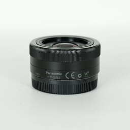 Panasonic LUMIX G VARIO 12-32mm / F3.5-5.6 ASPH. / MEGA O.I.S.