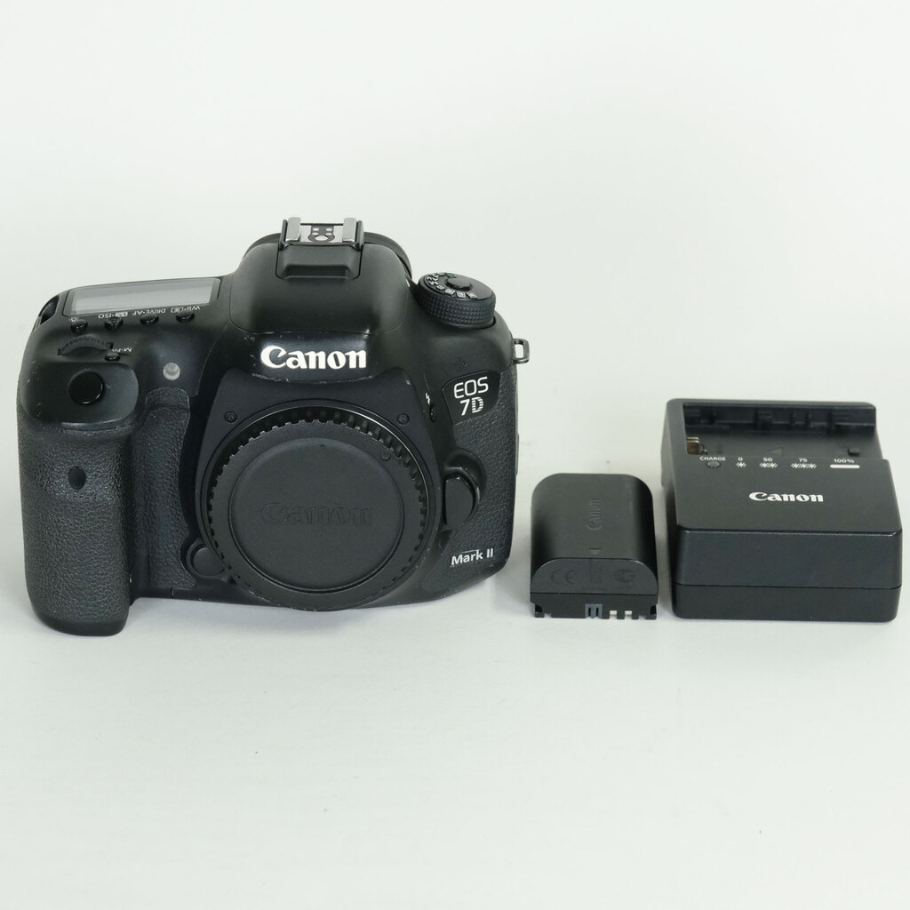 Canon EOS 7D Mark II