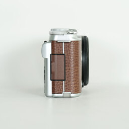 FUJIFILM X-A1 ボディ ブラウン