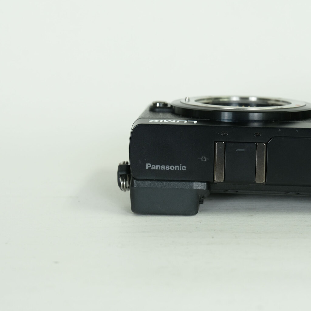 Panasonic LUMIX DMC-GX7MK2 ボディ ブラック
