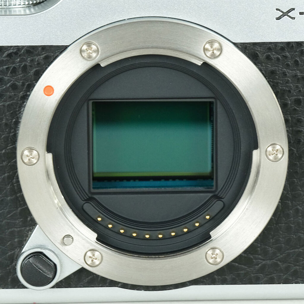 FUJIFILM X-A1 ボディ シルバー