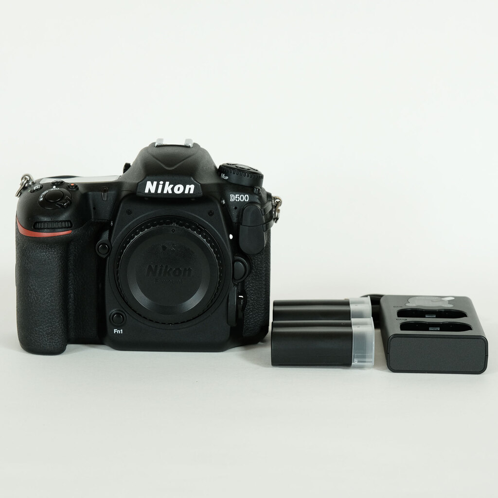 Nikon D500