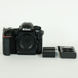 Nikon D500