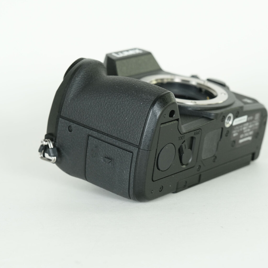 Panasonic LUMIX DMC-G8 Panasonic LUMIX DMC-G8