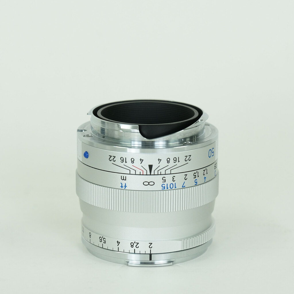 Carl Zeiss Planar T* 2.0/50 ZM シルバー