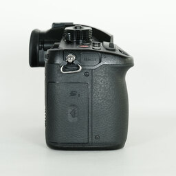 Panasonic LUMIX DC-GH5M2