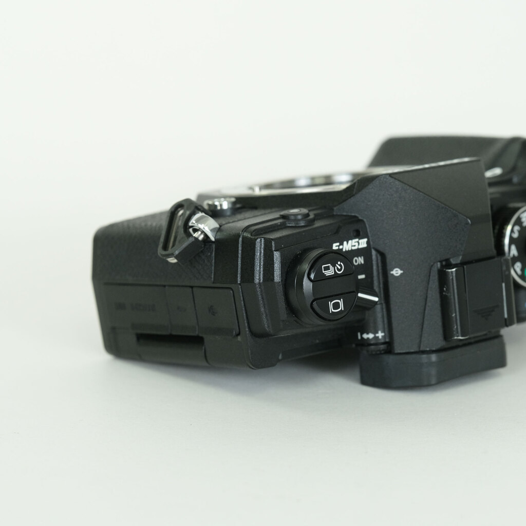 OLYMPUS OM-D E-M5 Mark III OLYMPUS OM-D E-M5 Mark III