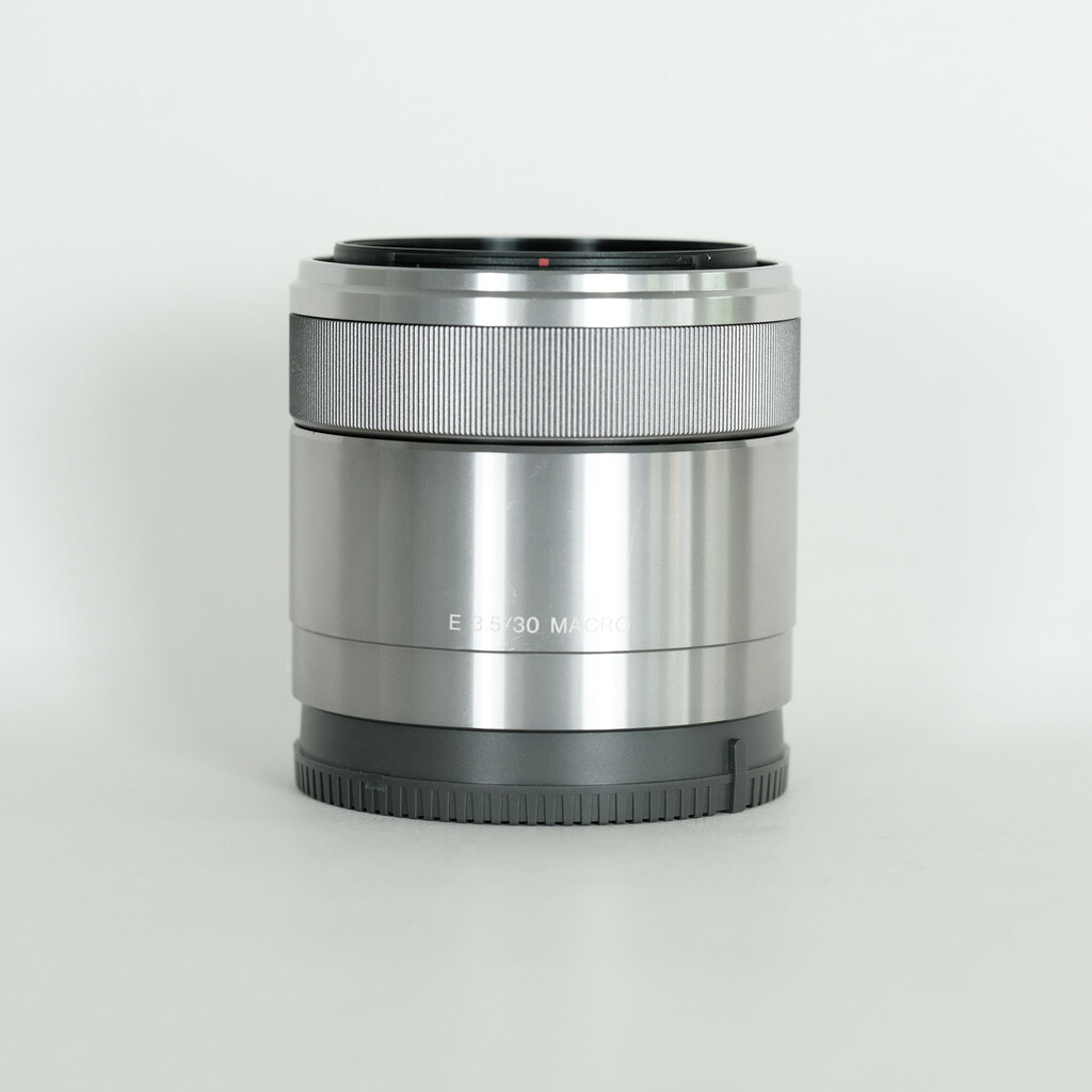 SONY E 30mm F3.5 Macro SEL30M35
