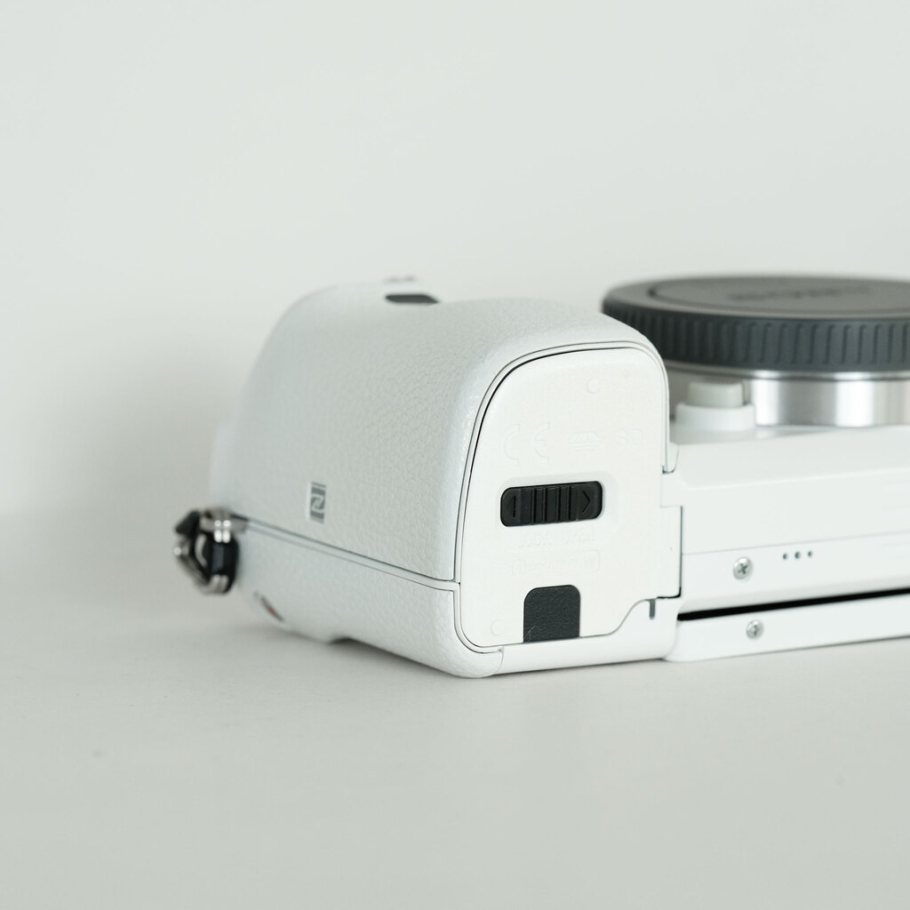 SONY α6000（ILCE-6000）