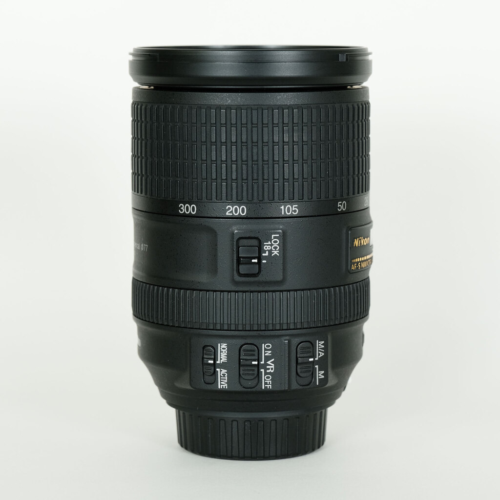 Nikon AF-S DX NIKKOR 18-300mm F3.5-5.6G ED VR