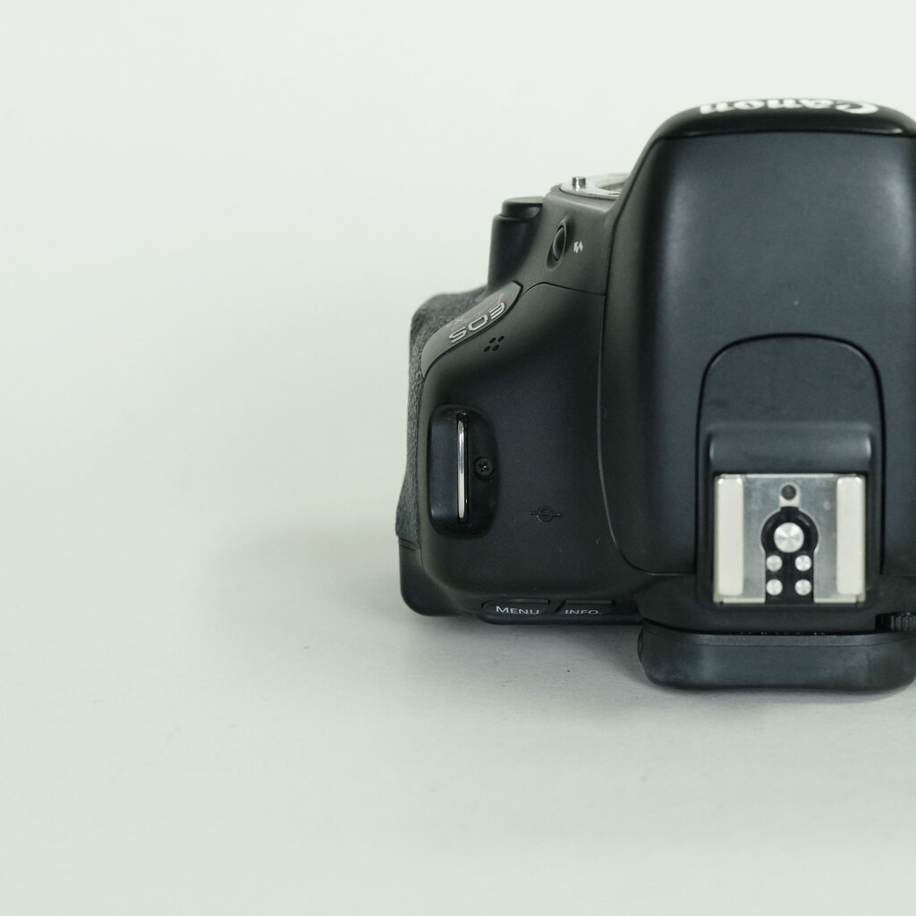 Canon EOS Kiss X5 ボディ