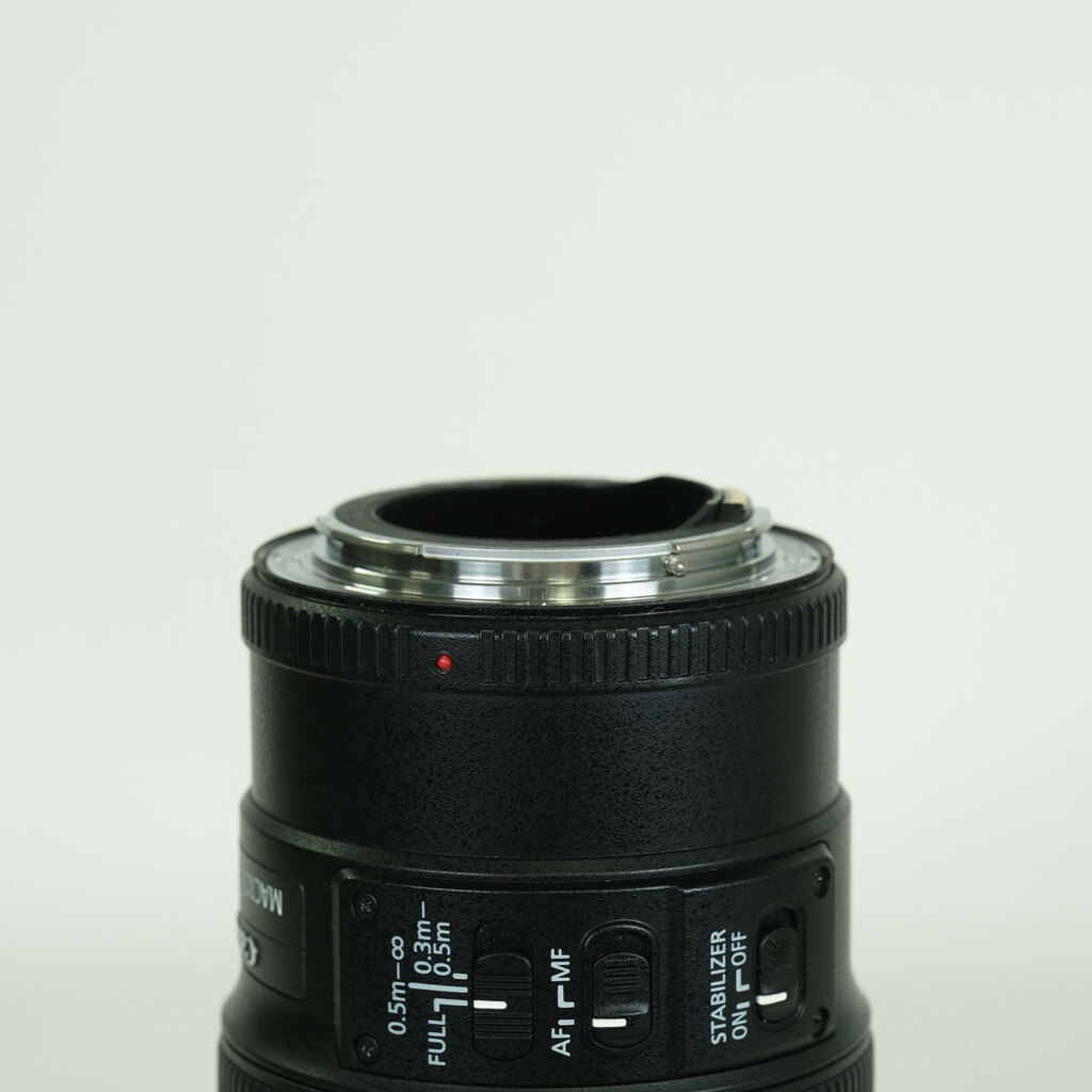 Canon EF100mm F2.8Lマクロ IS USM