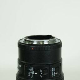 Canon EF100mm F2.8Lマクロ IS USM