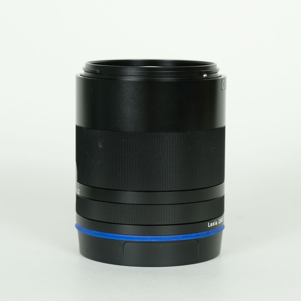 Carl Zeiss Loxia 2.8/21 [�\�j�[E�p]
