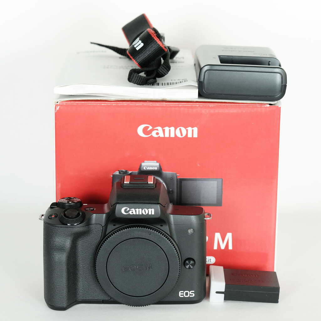 Canon EOS Kiss M