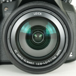 Panasonic LUMIX DMC-FZ1000