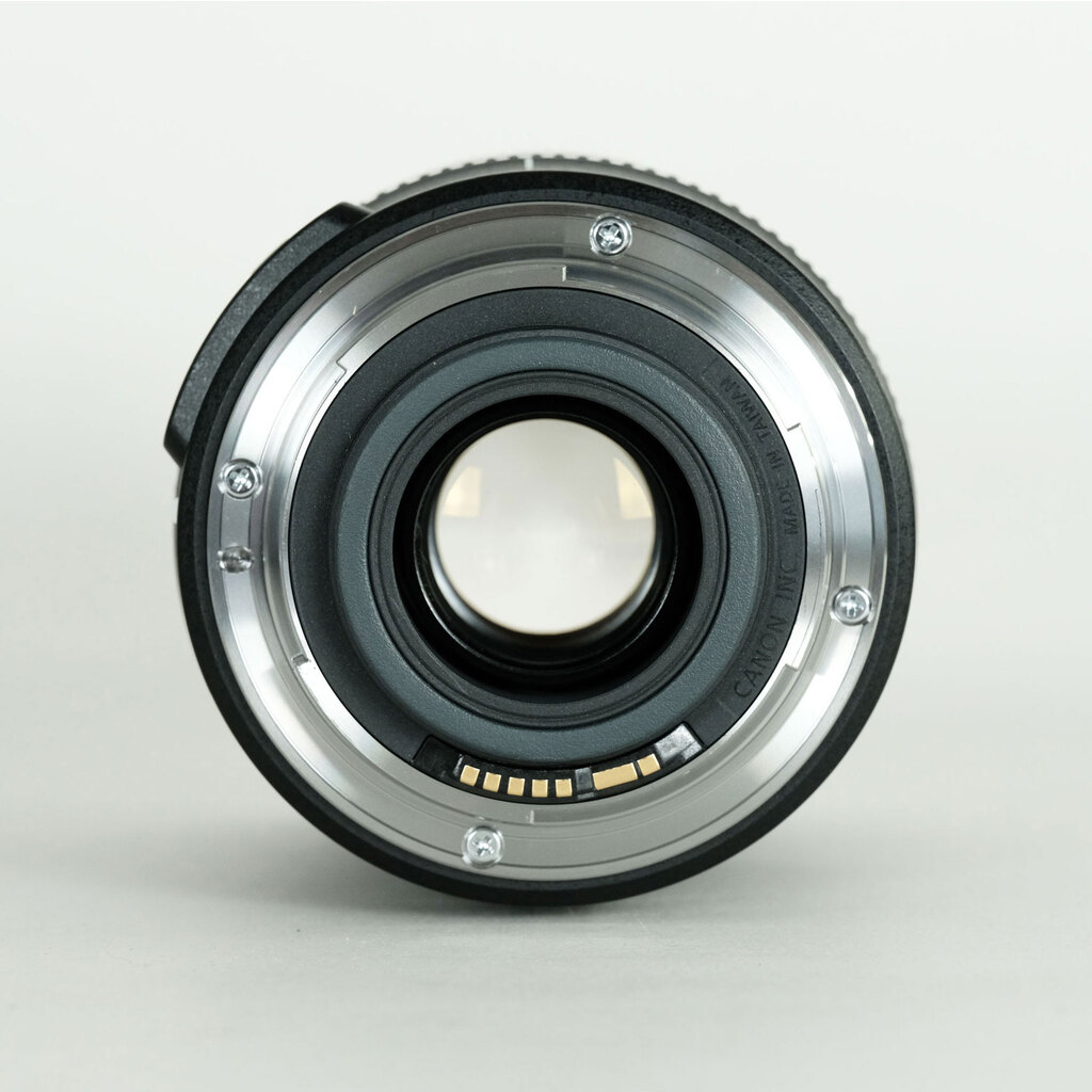 Canon EF-S18-135mm F3.5-5.6 IS