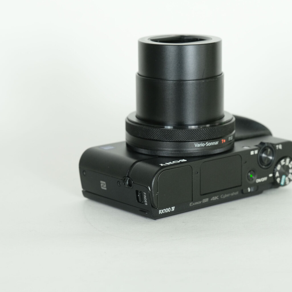 SONY Cyber-shot DSC-RX100M4