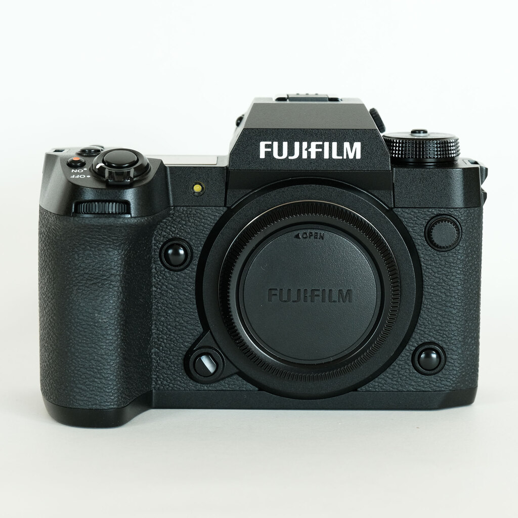 【美品】FUJIFILM X-H2 ボディ 元箱あり 美品】FUJIFILM X-H2 ボディ 元箱あり X-H2 新品 247,000円 中古