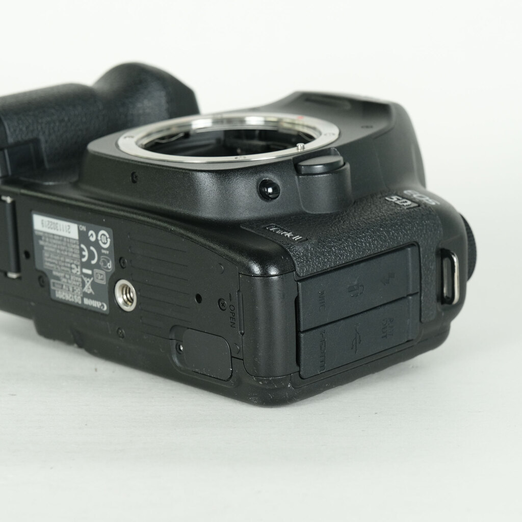 Canon EOS 5D MarkII ボディの出品 | ONE SCENE（ワンシーン）