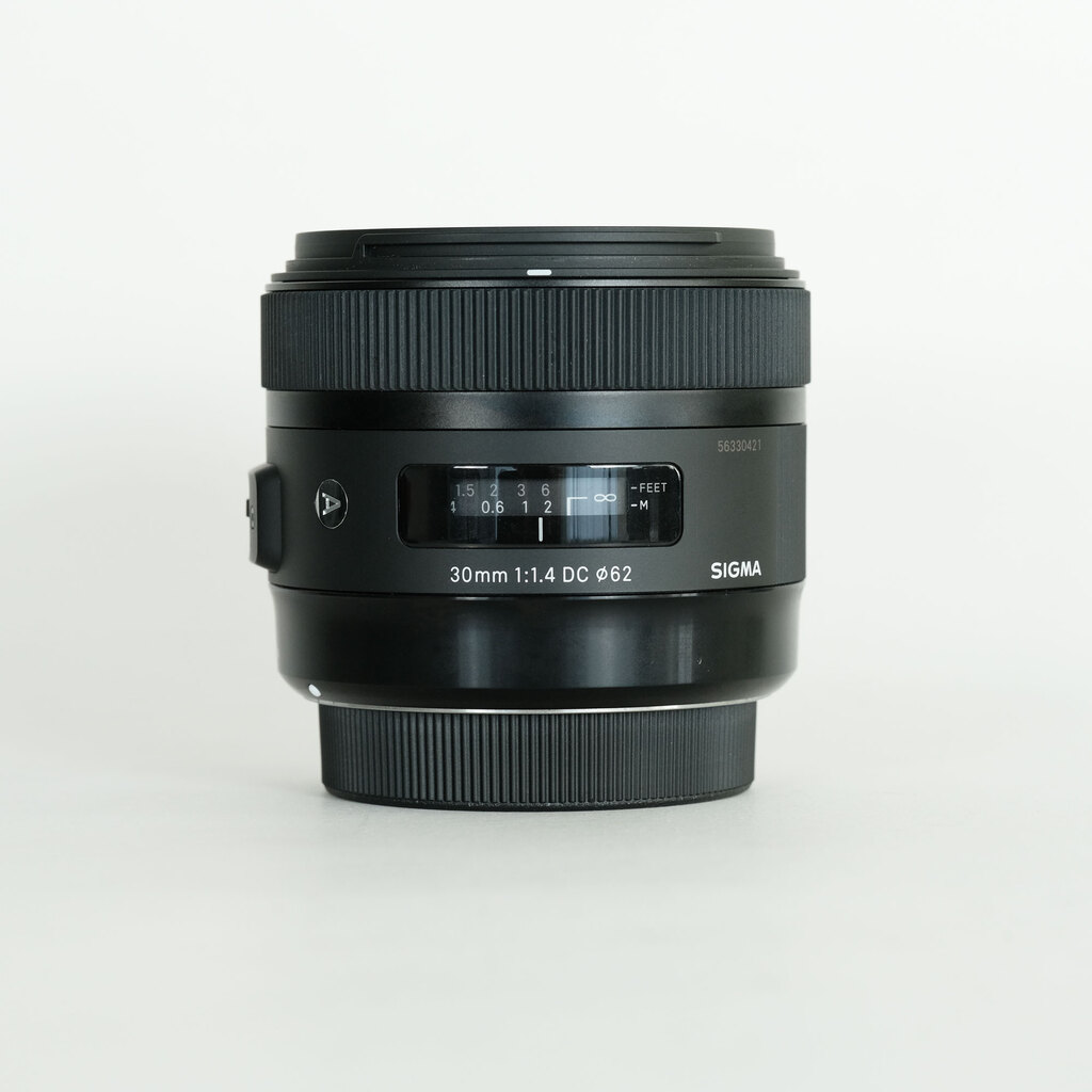 SIGMA sd Quattro & Art 30mm F1.4 DC HSM レンズキット