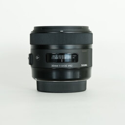 SIGMA sd Quattro & Art 30mm F1.4 DC HSM レンズキット