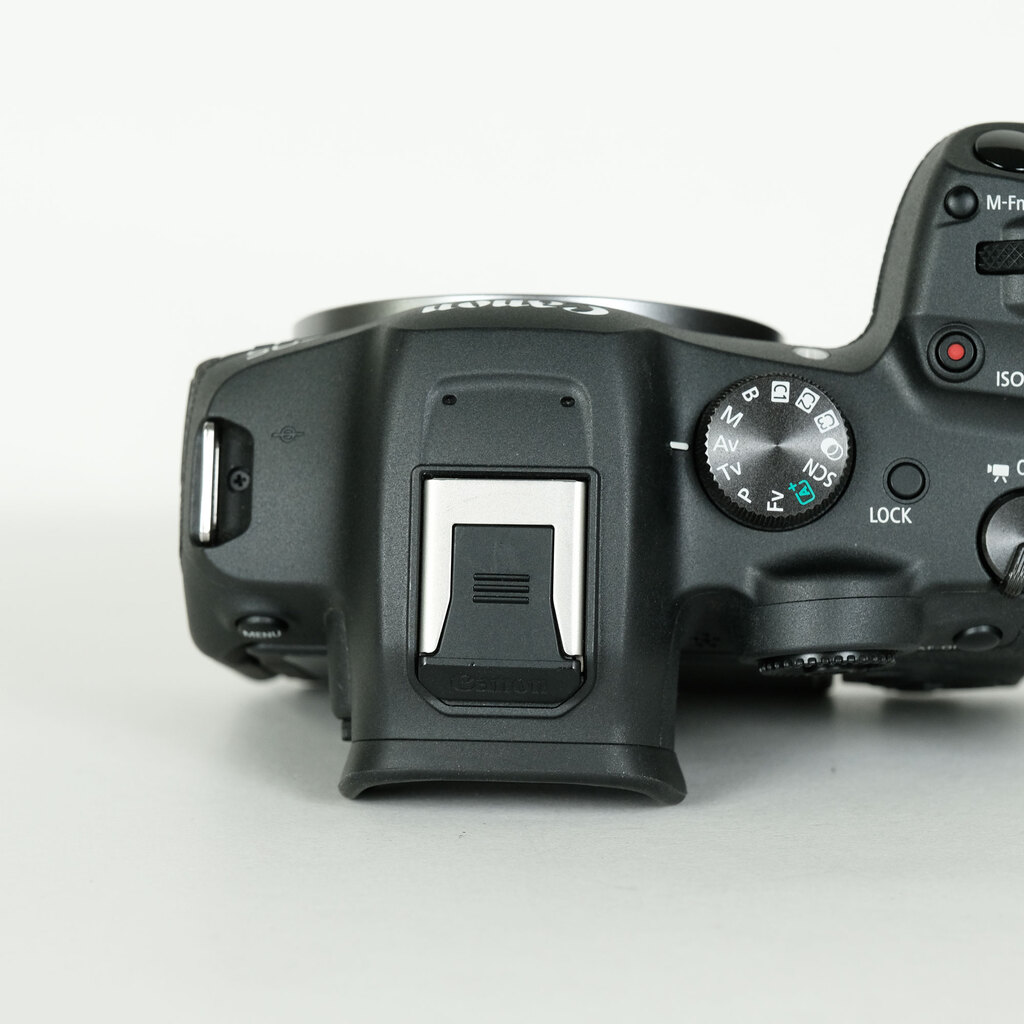 Canon EOS R7 Canon EOS R7