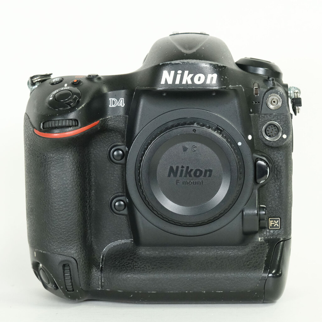 Nikon D4