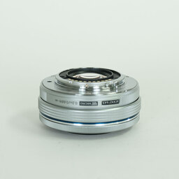 OLYMPUS M.ZUIKO DIGITAL ED 14-42mm F3.5-5.6 EZ シルバー