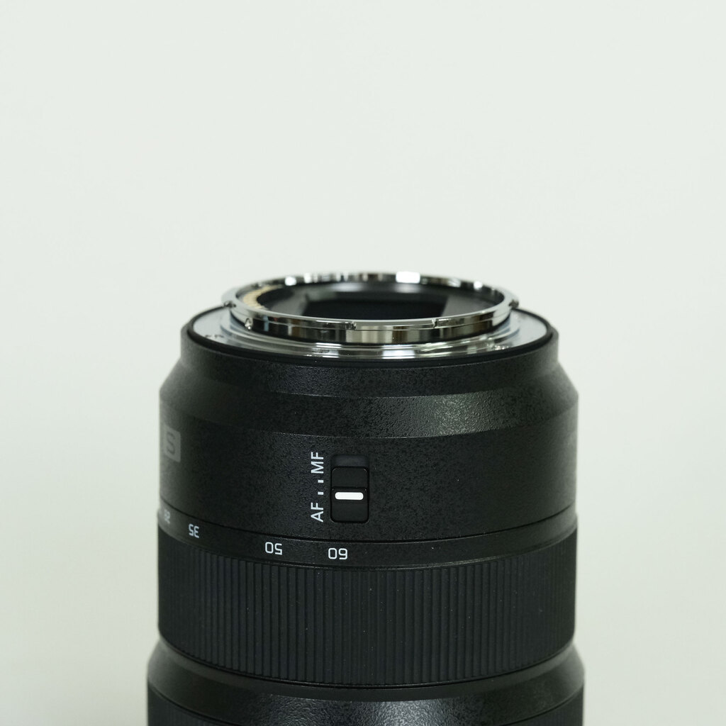 Panasonic LUMIX S 20-60mm F3.5-5.6