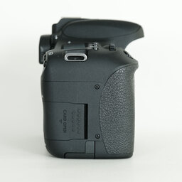 Canon EOS 8000D Canon EOS 8000D