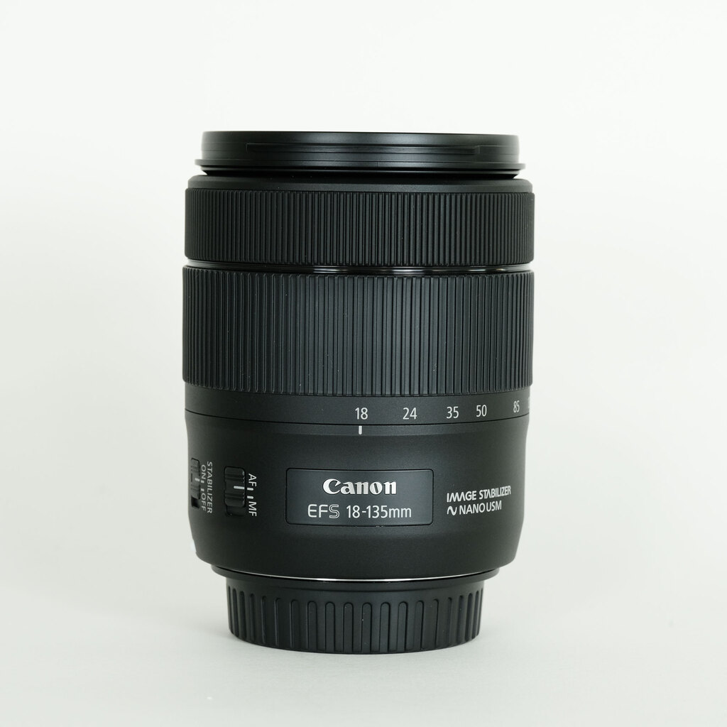 Canon EF-S18-135mm F3.5-5.6 IS USMの出品 | ONE SCENE（ワンシーン）