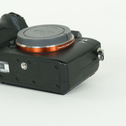 SONY α7 III(ILCE-7M3) SONY α7 III(ILCE-7M3)