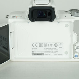Canon EOS Kiss M