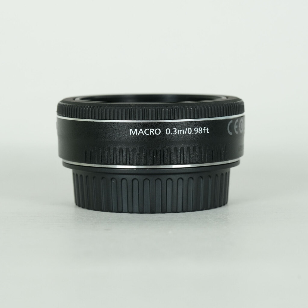 Canon EF40mm F2.8 STM