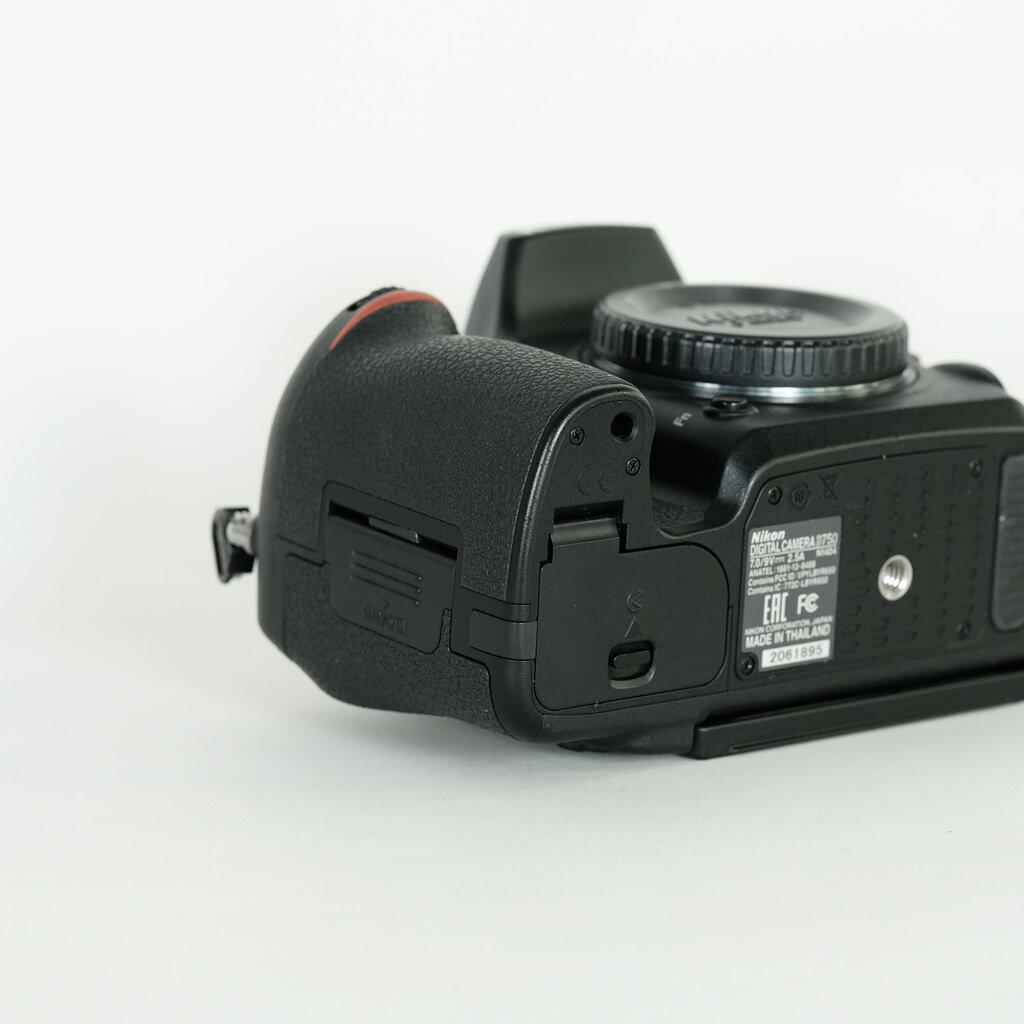 Nikon D750