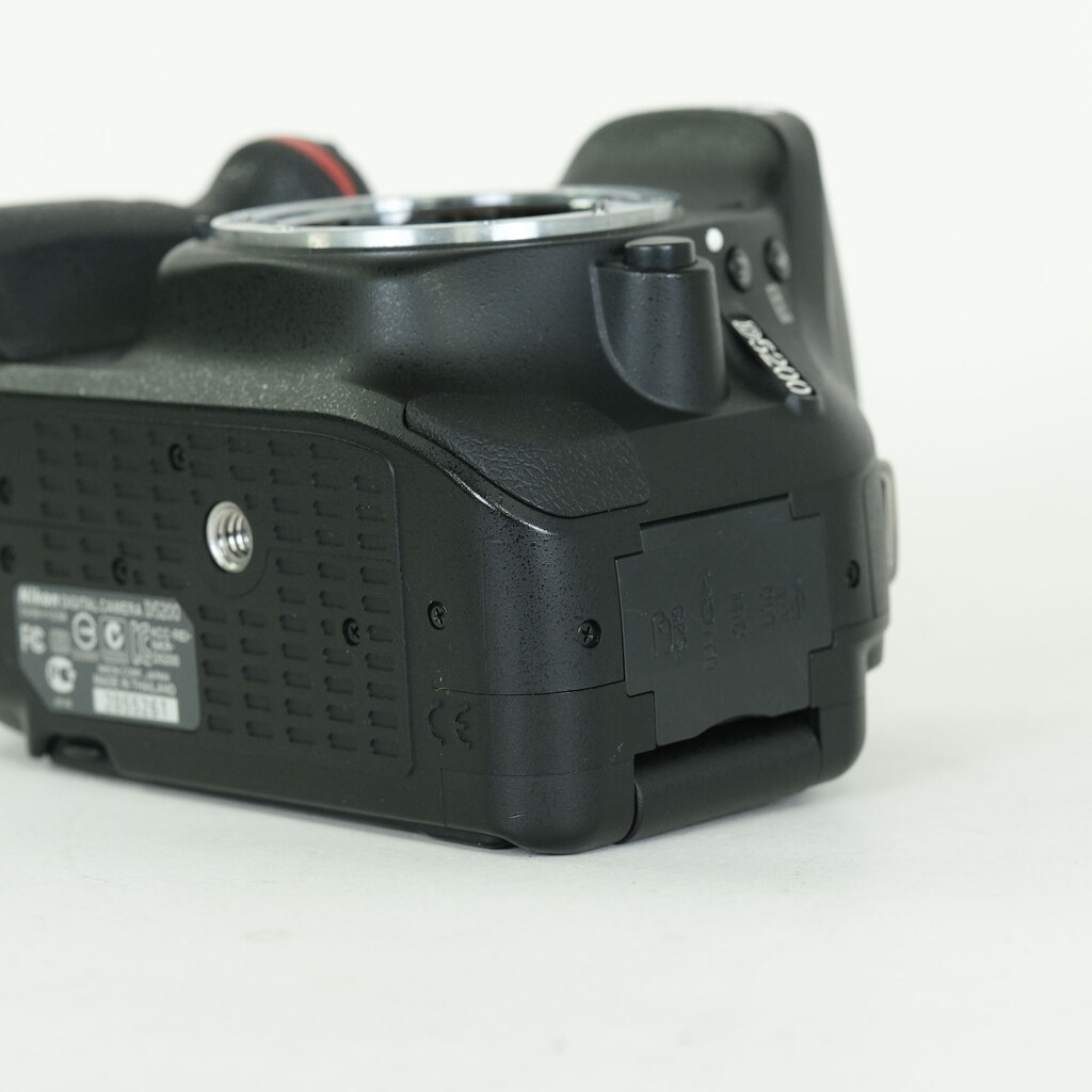 Nikon D5200 ボディ ブラック