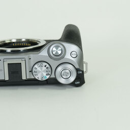 Canon EOS M6 Mark II