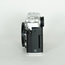 OLYMPUS PEN-F