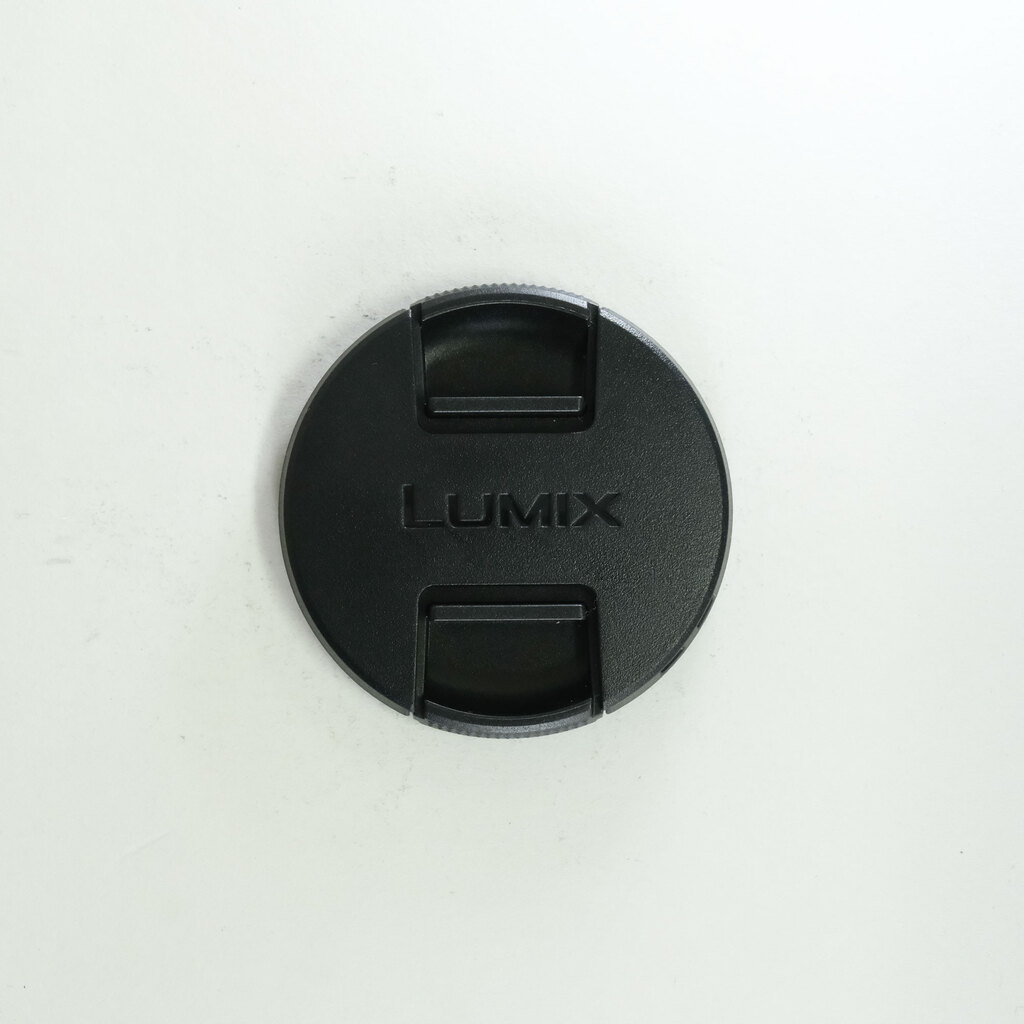 Panasonic LEICA DG SUMMILUX 9mm / F1.7 ASPH. Panasonic LEICA DG SUMMILUX 9mm / F1.7 ASPH.