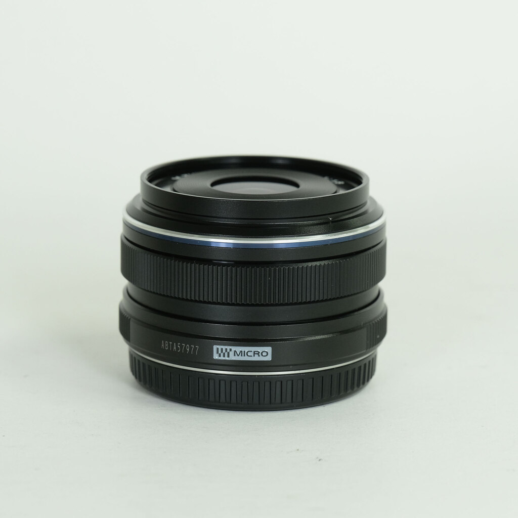 OLYMPUS M.ZUIKO DIGITAL 17mm F1.8