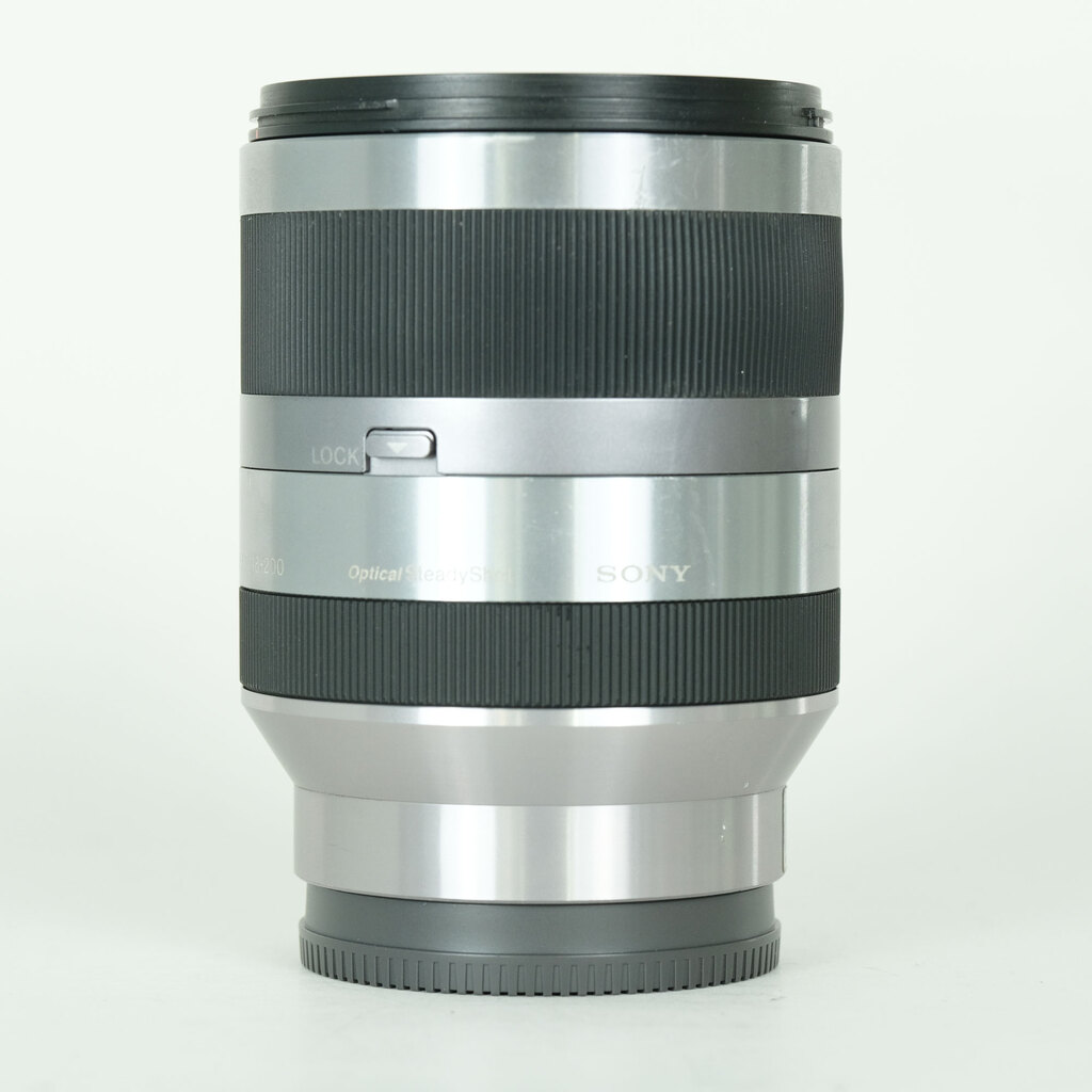 SONY E18-200mm F3.5-6.3 OSS SEL18200の出品 | ONE SCENE（ワンシーン）