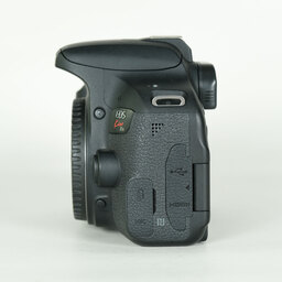 Canon EOS Kiss X9i